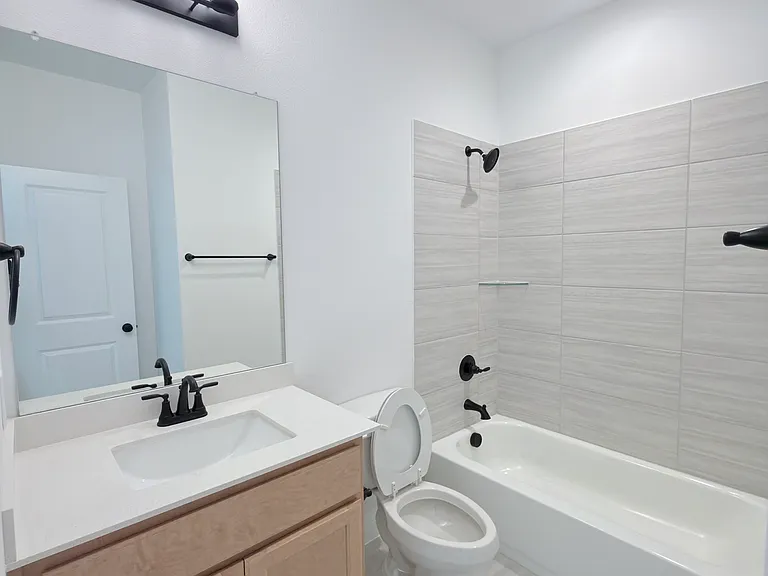 1809 Gleasondale Dr — Photo 5