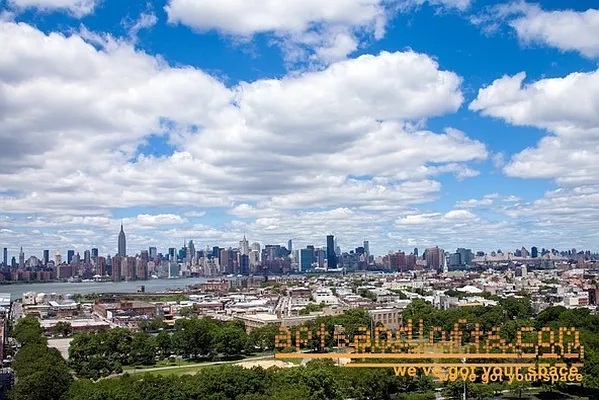 Sold by aptsandlofts.com | media 20