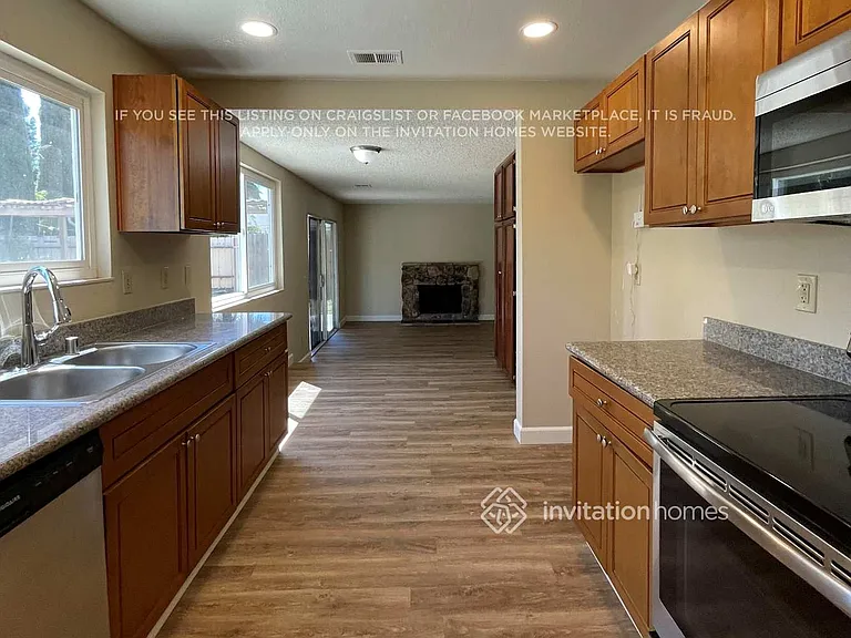 3489 Chandler Cir — Photo 11