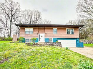 22 Gloria Dr, Union, MO 63084