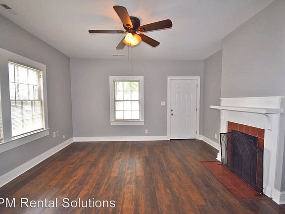5th image of 209 Richardson Ave