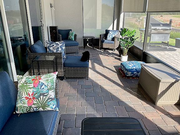4th image of 7745 Four Seasons Blvd