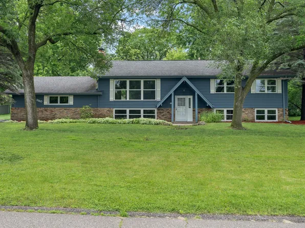 2110 Xanthus Ln N, Plymouth, MN 55447