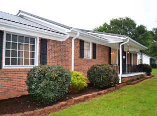 206 E Foster Ave, Medina, TN 38355