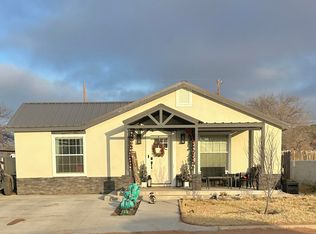 910 S 9th St, Eunice, NM 88231