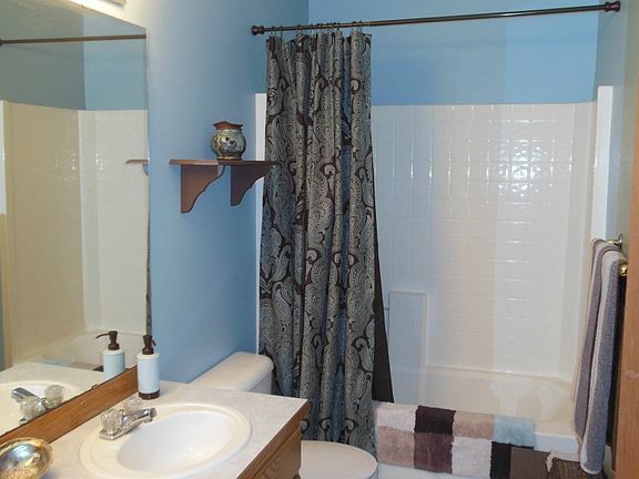5th image of 7222 Orchard Ave