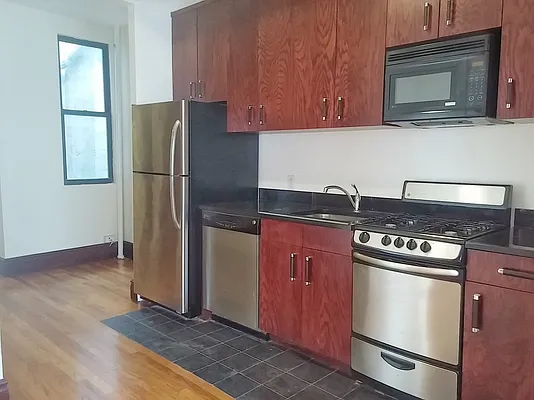 Rented by Bohemia Realty Group | media 26