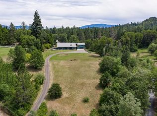 1756 Southgate Way, Grants Pass, OR 97527