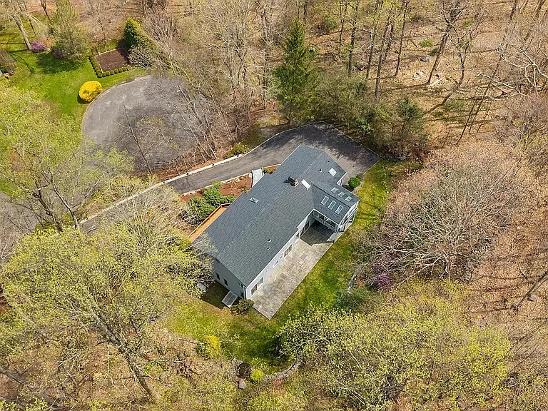 78 Sturbridge Rd — Photo 34