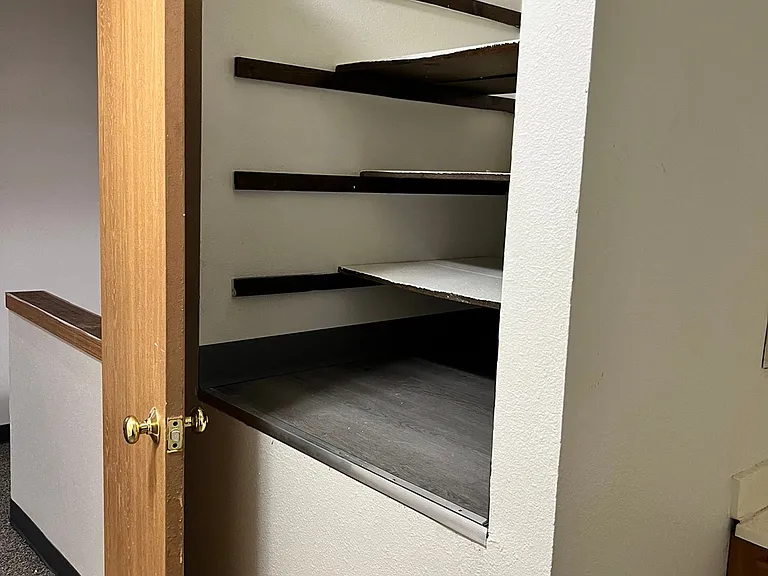 3 Bd Townhome — Photo 7