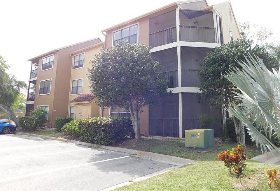 1st image of 11901 4TH STREET N #7107