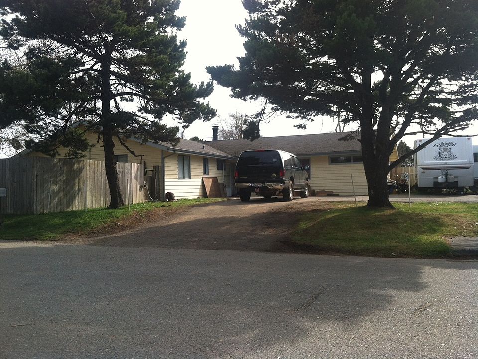 1st image of 575 Childs Ave