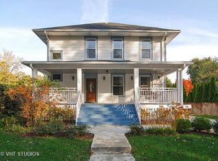 238 Lionel Rd, Riverside, IL 60546