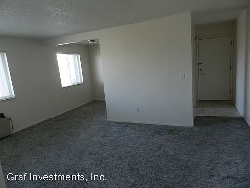 2nd image of 612 S Division St APT 2