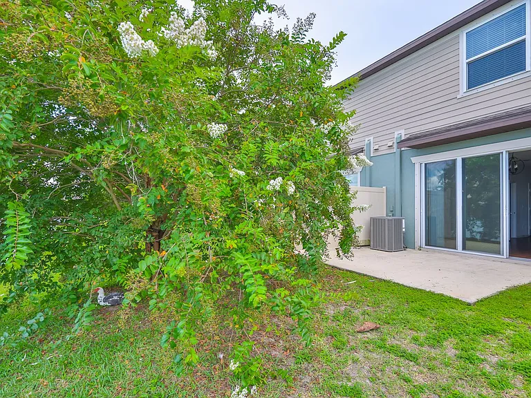 9160 Hillcroft Dr — Photo 30