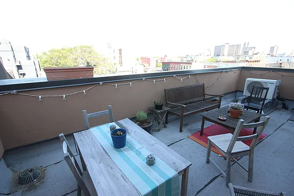 Rented by Nooklyn NYC LLC | media 53