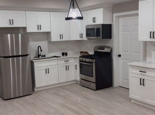 5692 Leaf Ridge Ln, Buford, GA 30518