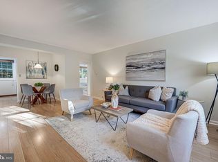 205 N George Mason Dr APT 3, Arlington, VA 22203