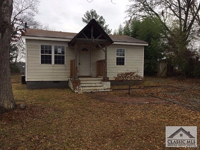 1st image of 416 Canyon Drive