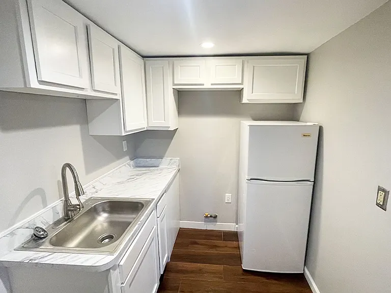 458 Wood Ave — Photo 8