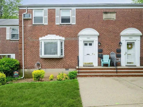 70-08 261th Street #A1, Glen Oaks, NY 11004