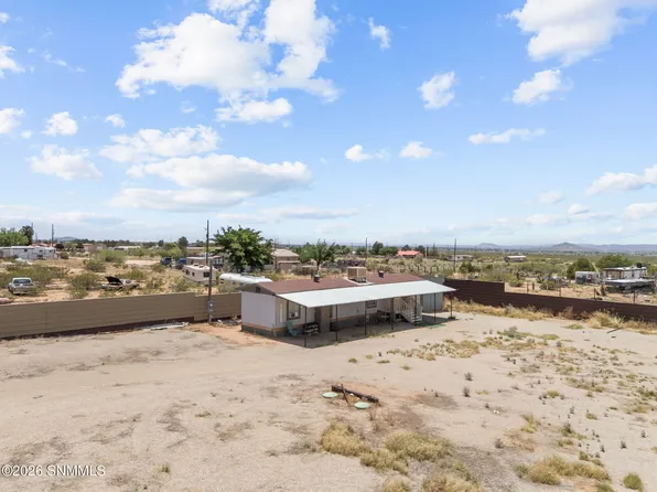 7125 Fox Rd, Las Cruces, NM 88012