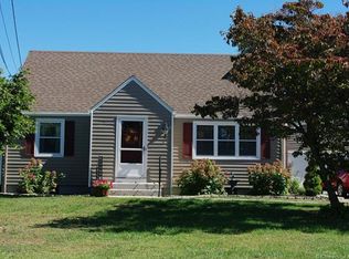 18 Fairview Hts, Cromwell, CT 06416