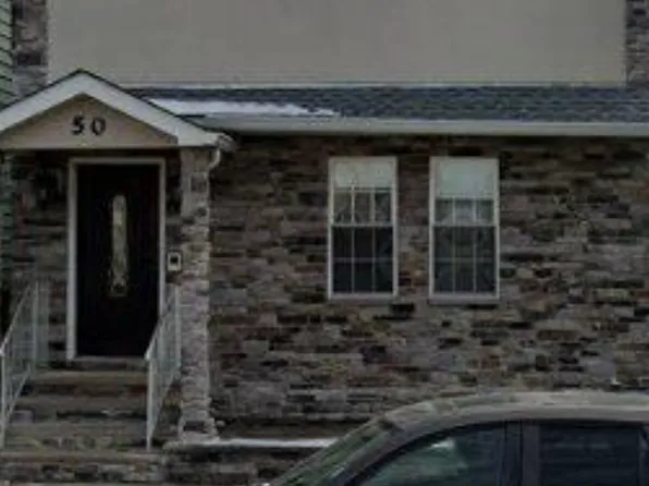 50 Stuyvesant Ave #1, Lyndhurst, NJ 07071
