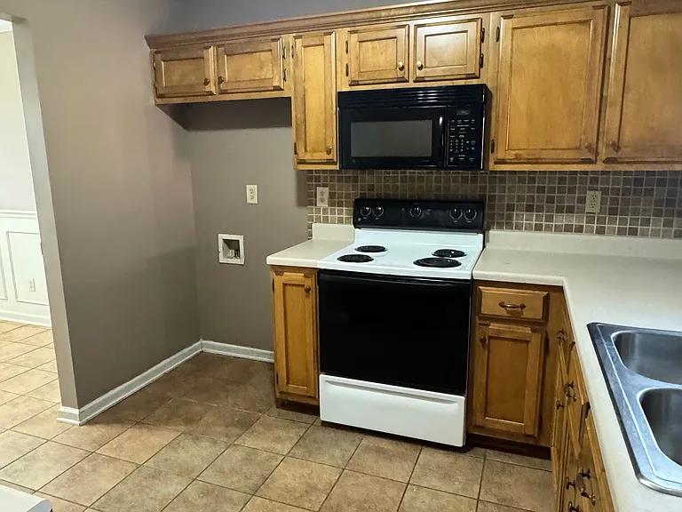 9931 Devon Ridge Dr — Photo 5