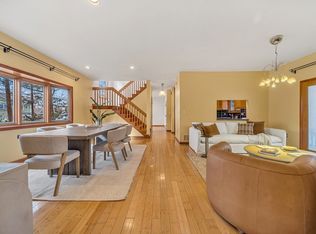 16 Carthay Cir Unit 16, Newton Highlands, MA 02461