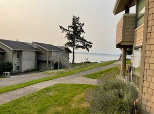 802 Old Beach Rd APT 101, Freeland, WA 98249