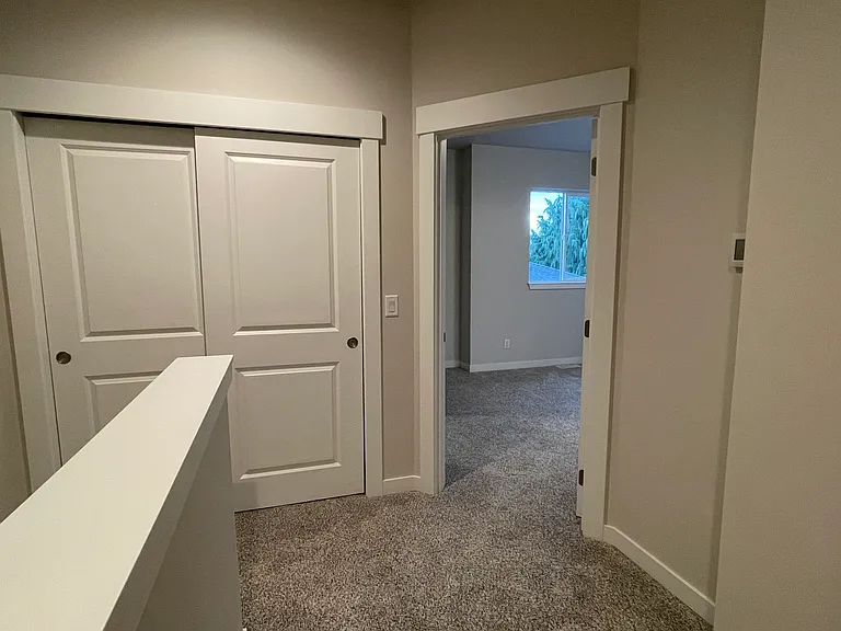 1030 Finch Ln #H — Photo 12
