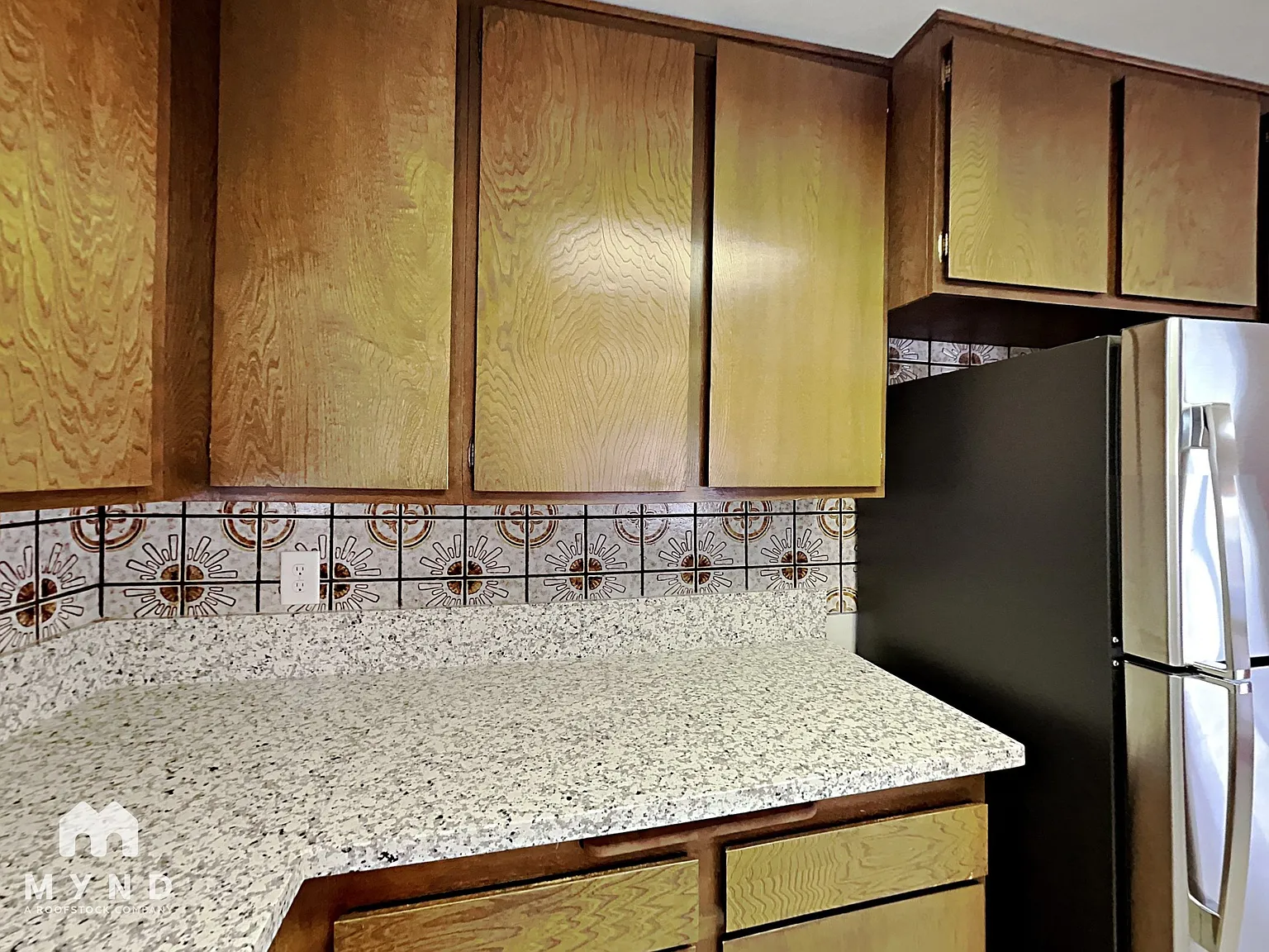 4 bed, 2.5 bath, 2042 sqft, $2,075 — Photo 4