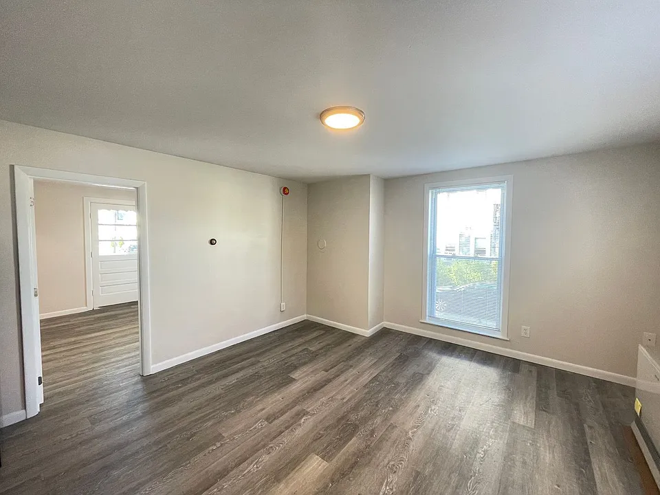 343 Hayward St #1