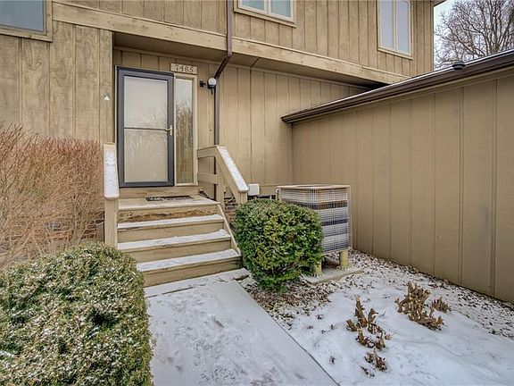 3rd image of 7465 Creekwood Ct #13B