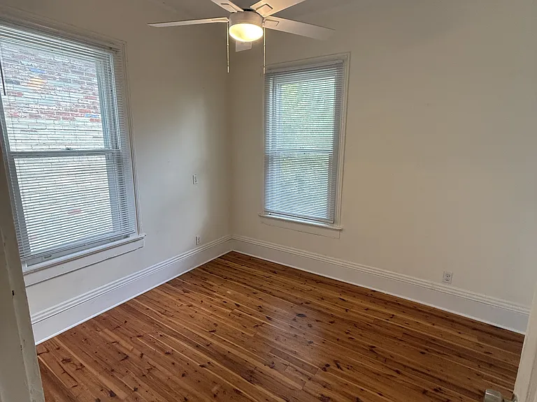 912 Oak St #3 — Photo 4