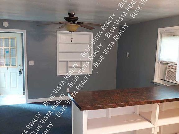3rd image of 1814 Country Ln
