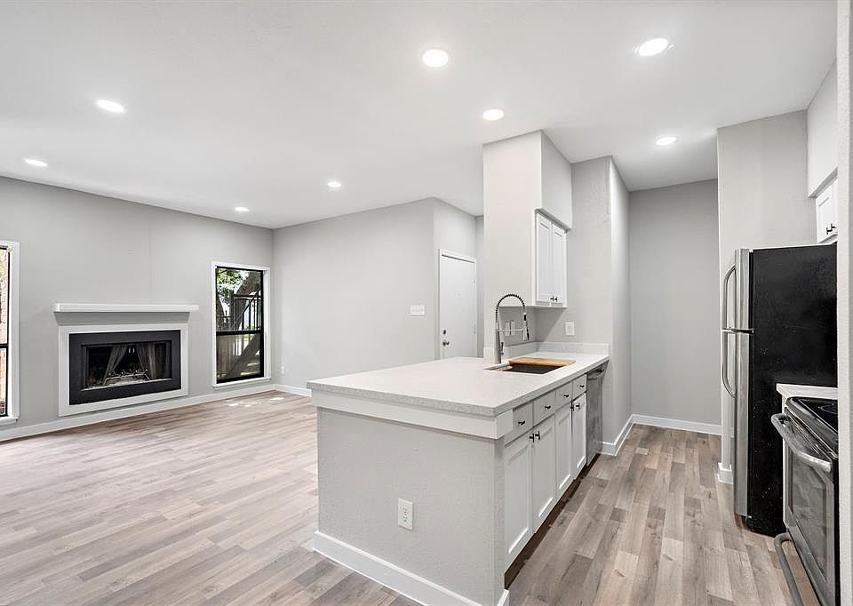 Post Oak Crossing Condominiums Houston, TX Zillow