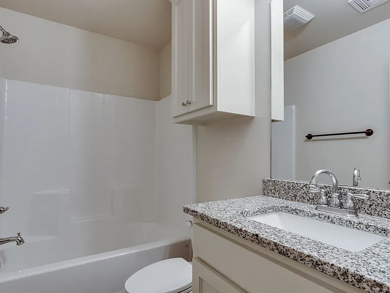 412 Chalk Hill Ct — Photo 27