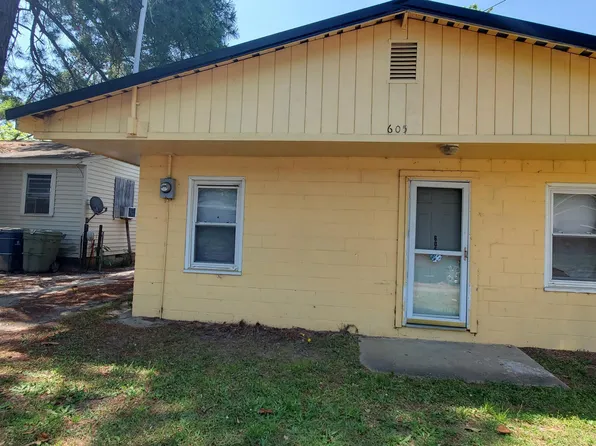 605 W 11th Street, Washington, NC 27889