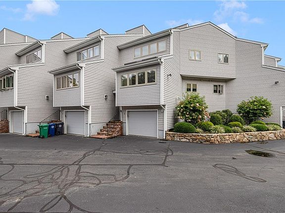 2nd image of 4496 Post Rd APT 5