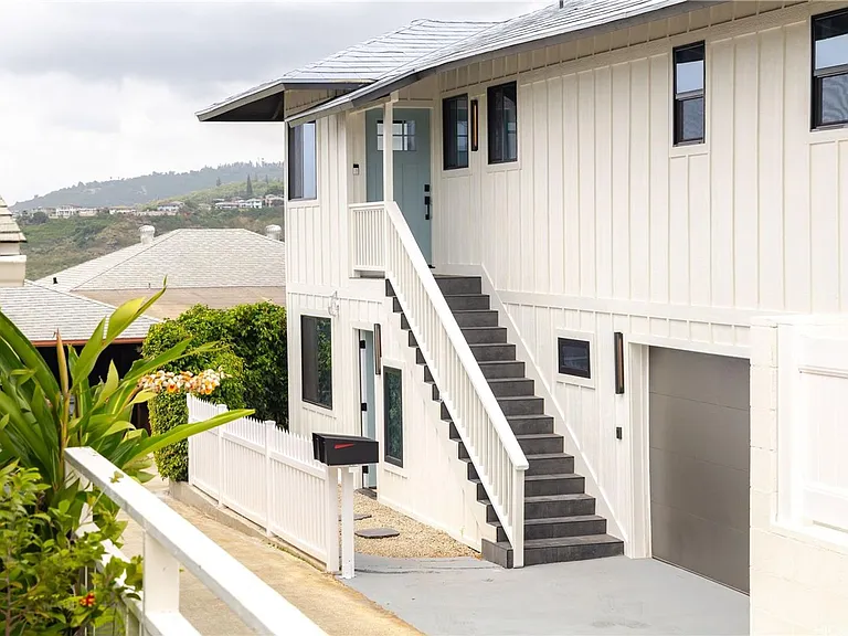 1758 Mikahala Way — Photo 4