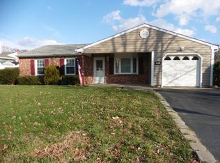 13 Cherry Ln, Howell, NJ 07731