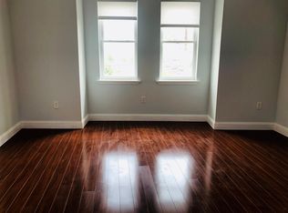 438 N 9th St #3F, Philadelphia, PA 19123