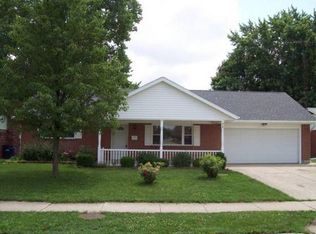 408 Arlington Rd, Brookville, OH 45309