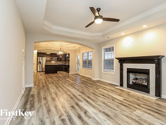 2nd image of 1035 Terraceside Cir
