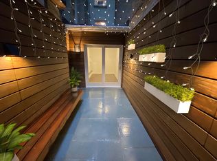 21 E 21st St #BA, New York, NY 10010