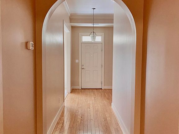 2nd image of 274 Narrows Dr
