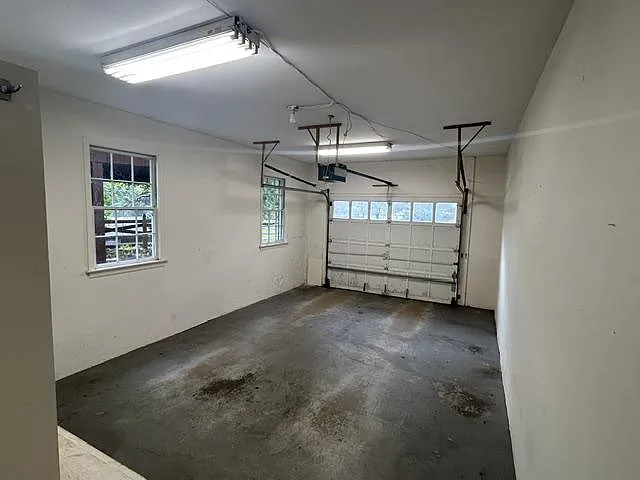 14 Maryland Ave — Photo 5