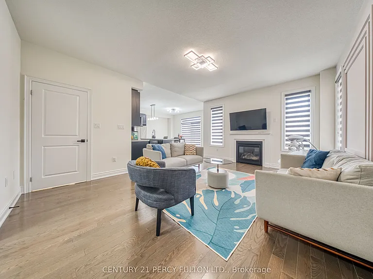 1223 Plymouth Dr — Photo 5